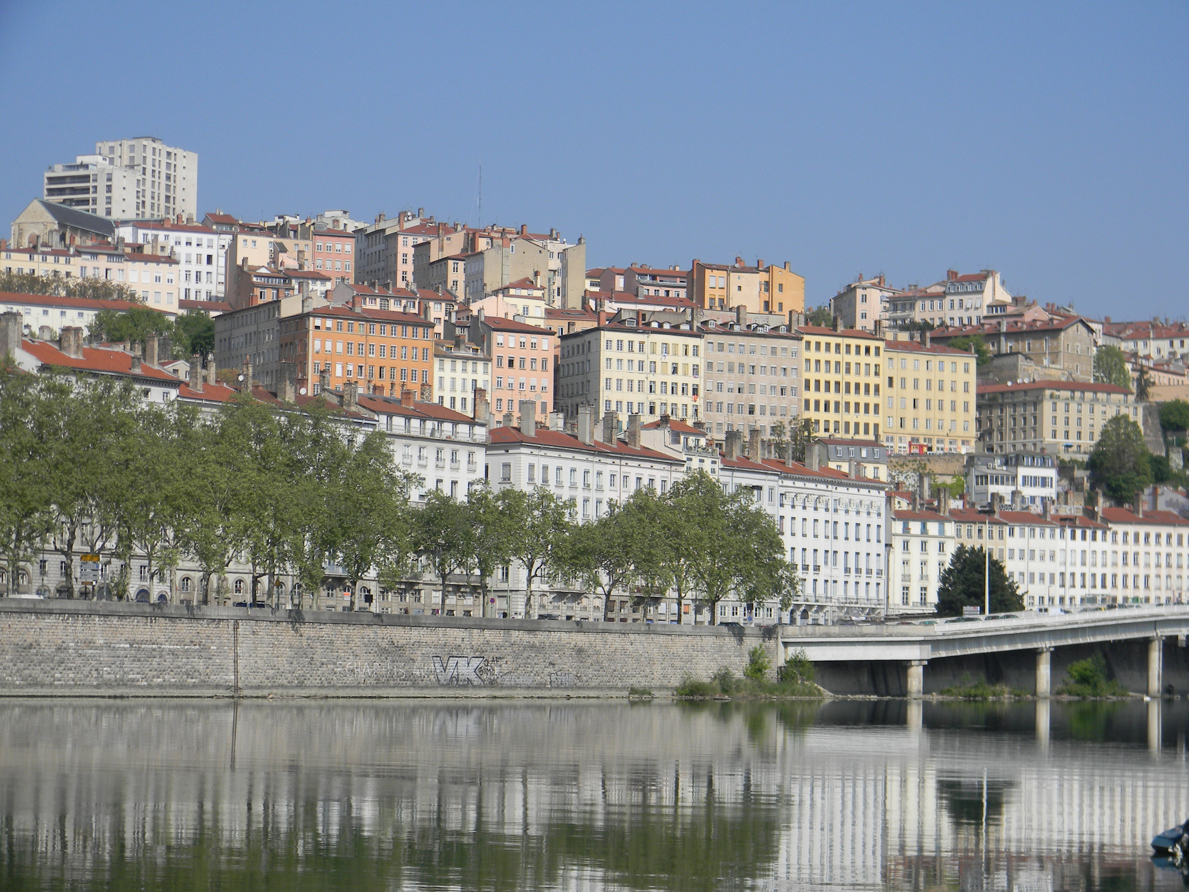 Colline de la Croix-Rousse et Saône à Lyon